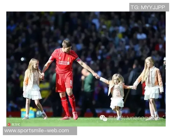 克雷霍维亚克首次向他人索要球衣渴望得到杰拉德的珍贵战袍 克雷霍维亚克首次向他人索要球衣渴望得到杰拉德的珍贵战袍